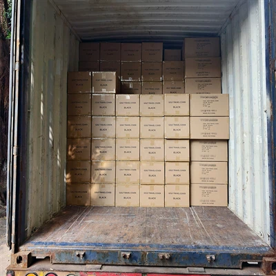 „LEGEND TIMES“ šiandien pristato 2000 golfo dėklų